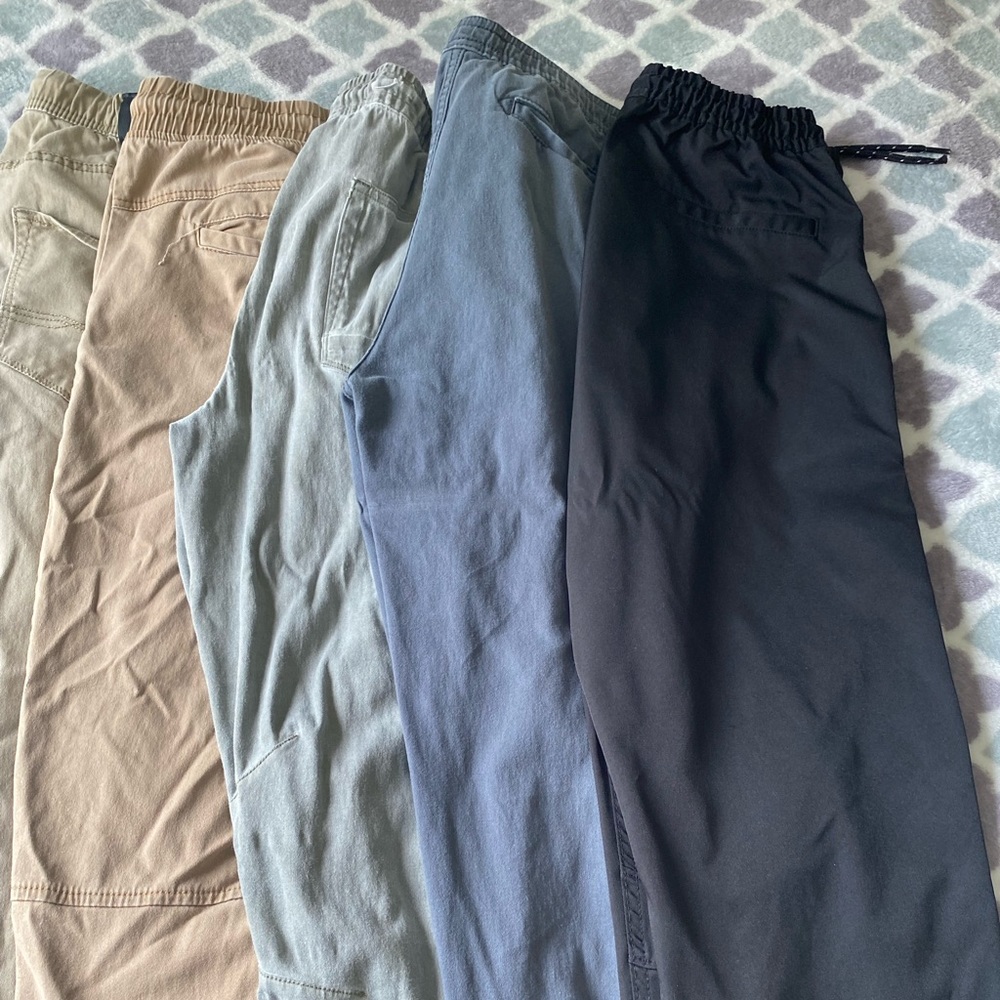 Joggers lot